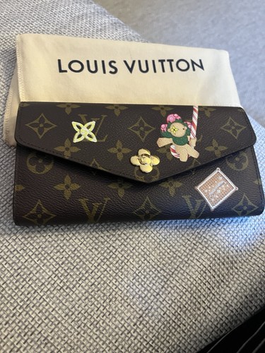 Louis vuitton - louis,