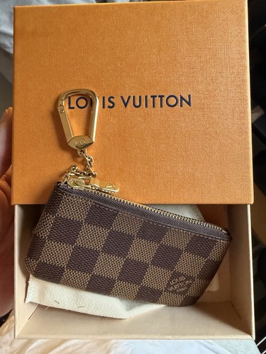Louis vuitton damier - vuitton, ebene
