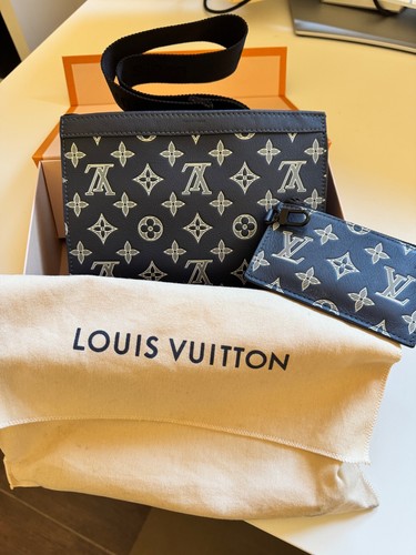 Louis vuitton gaston - gaston, wearable